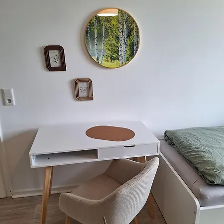 Bright 3-bedroom Apartment, Balcony, Accommodates Up To 7 Guests Apartmán Bielefeld